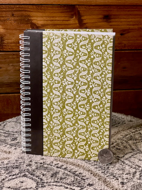 Vintage Reader's Digest medium notebook