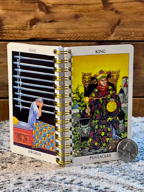 Tarot King/Swords large memo
