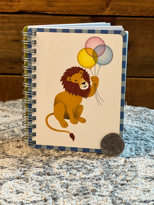 Lion and Balloons large memo